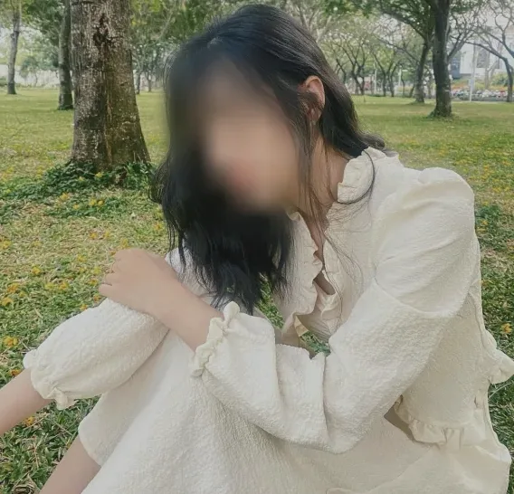 Hanane, 20 años